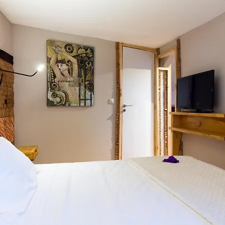 Feel At Home Guest House Ovar Exterior foto