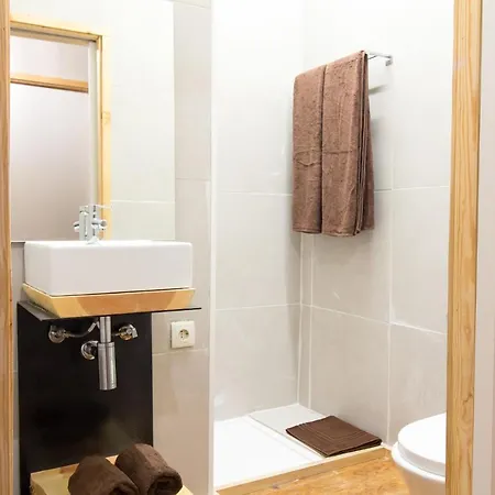 Feel At Home Guest House Ovar Exterior foto